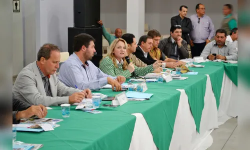 Prefeitos da Amuvi discutem segurança, iluminação pública e FPM 