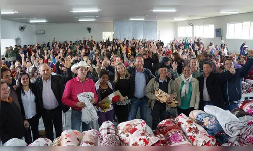 Prefeitura entrega 2 mil mantas para famílias de Ivaiporã  