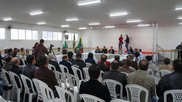 Prefeitos da região vão a Curitiba cobrar segurança
