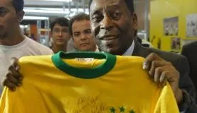Pelé pode deixar hospital ainda hoje (20)Valter Campanato/Agência Brasil