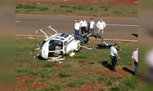 ​Londrina: Em pouso forçado, helicóptero do Graer sofre acidente