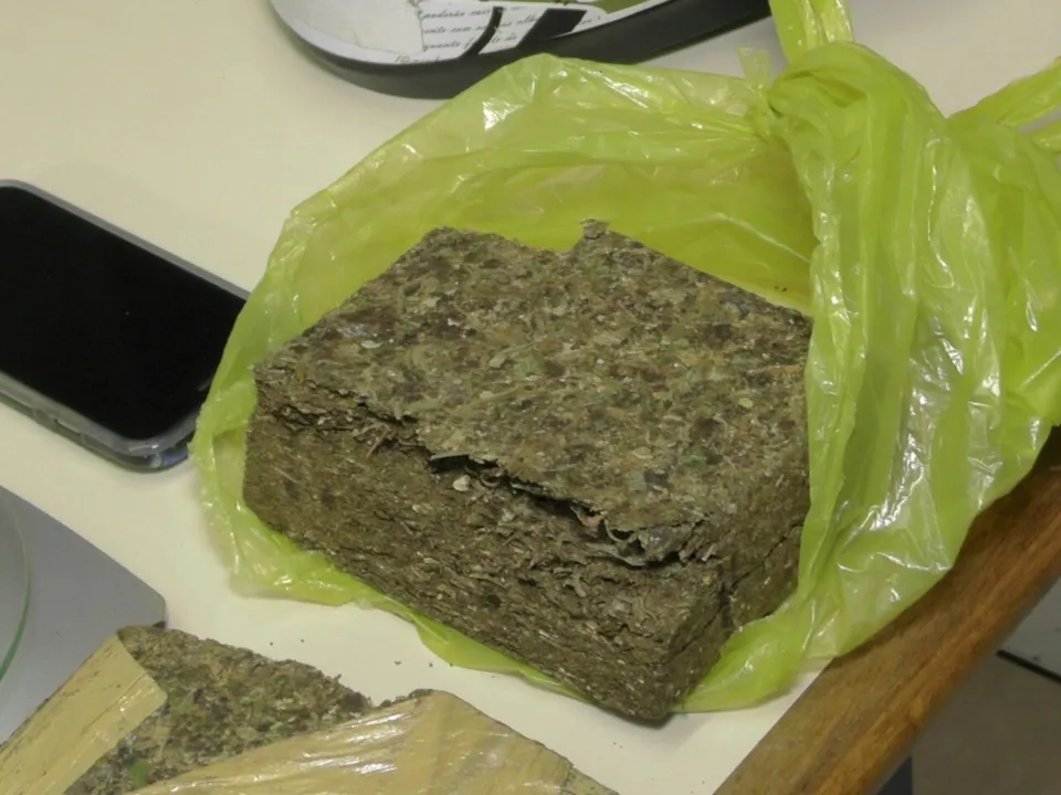 PM retirou de circulação mais 290 gramas de maconha em Apucarana - Foto: RTV Canal 38