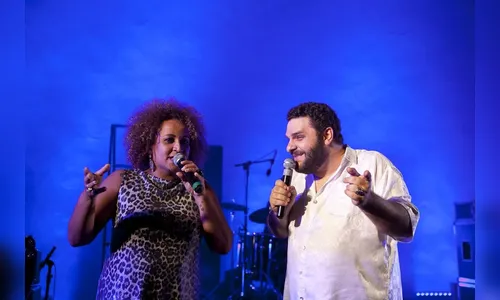 Adriano Grineberg se apresenta em Apucarana 