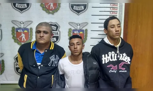 ​Trio é preso pela polícia após tomar carro de assalto