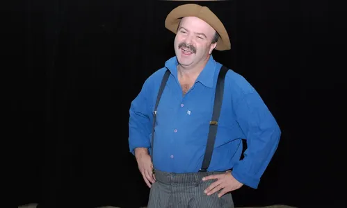 Paulinho Mixaria faz show em Apucarana 