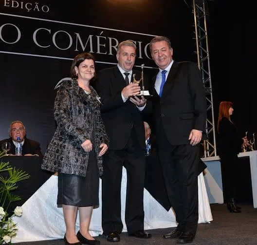 Representando o município Apucarana, o empresário Márcio Macedo foi premiado - Divulgação