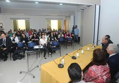 A secretaria Estadual da Saúde e o Conselho Regional de Farmácias Paraná ( CRF-PR) promovem encontro sobre fiscalização em farmácias.Curitiba, 11/08/2015.Foto: Venilton Küchler/SESA