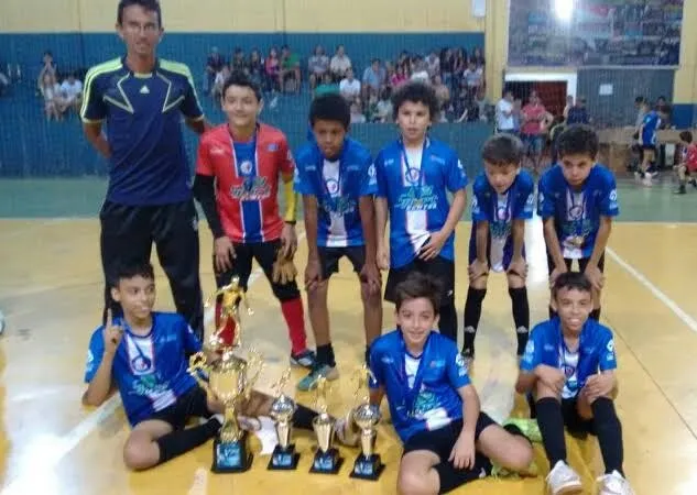 Projeto de Futsal de Apucarana conquista título em torneio regional - Foto: Divulgação