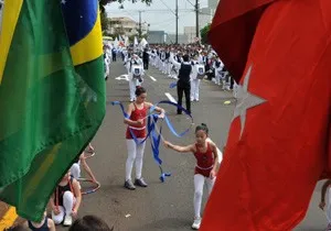 Interessados em participar do desfile, que acontece no dia 7 de setembro, podem se inscrever pela internet até o dia 1º de setembro - Foto: Luiz Jacobs/arquivo