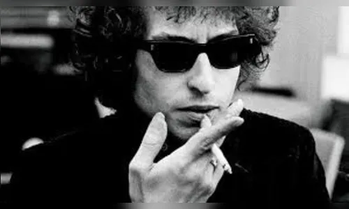 Manuscrito de música de Bob Dylan pode arrecadar até R$ 1,12 mi