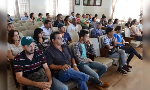 Produtores de São Pedro do Ivaí recebem orientações sobre novas regras de rotulagem  