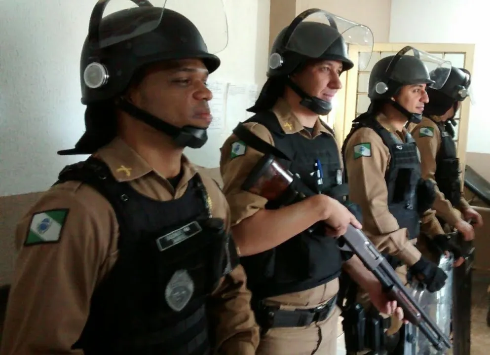 Policiais militares durante operação - Foto: Eliandro Piva