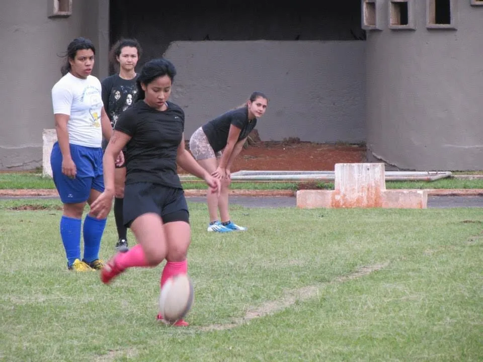 ​O time feminino de rugby de Apucarana iniciou suas atividades no primeiro 1º desse ano e vem se preparando para participar da Fase Final dos Jogos Abertos - Foto: Divulgação