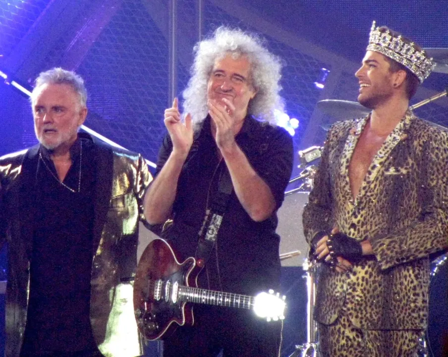 Guitarrista Brian May empolga mais que Adam Lambert em show do Queen - Foto: www.queennet.com.br