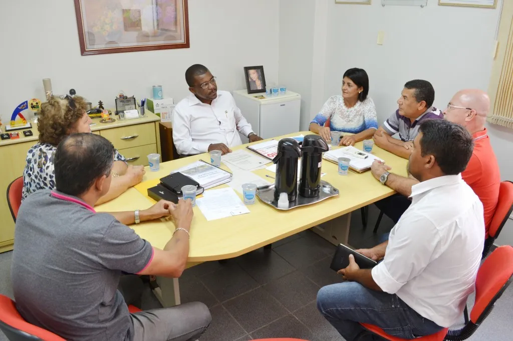 Vereadores de São Pedro do Ivaí foram conhecer o projeto "Amigo Solidário" em Maringá