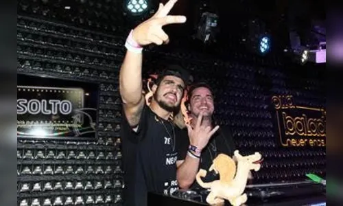 Caio Castro curte o último dia de Rock in Rio