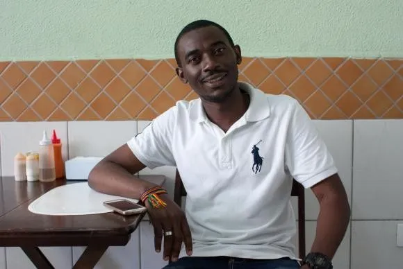 O refugiado Alfred Ngalla veio para o Brasil da República dos CamarõesDaniel Mello/Agência Brasil