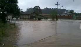No município de Três Barras, dois bairros ficaram alagados por causa da chuva que atinge Santa CatarinaDivulgação/Defesa Civil de Santa Catarina