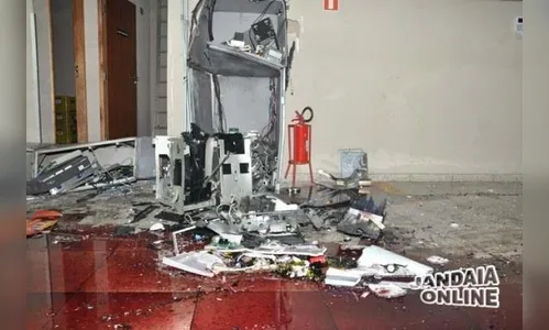 Quadrilha da Dinamite explode caixa eletrônico do BB no 'Cidade Canção' 