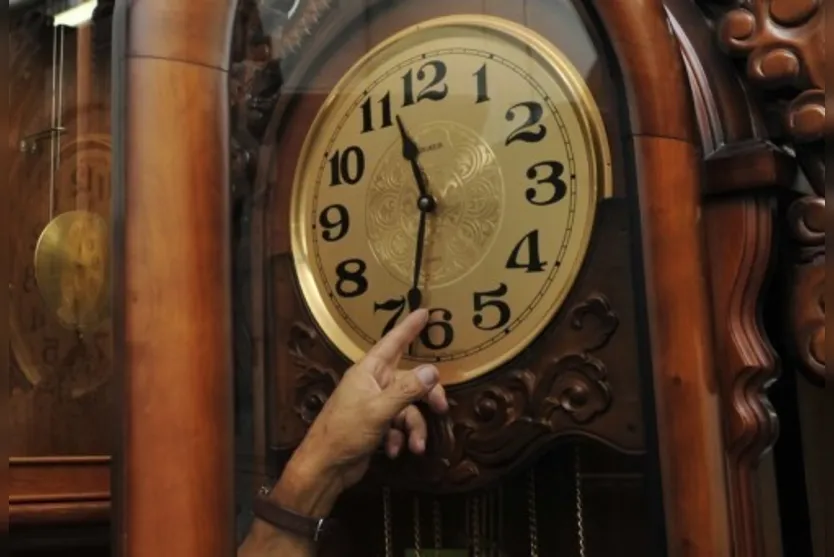  No próximo domingo (18), à 0h, milhões de brasileiros terão que adiantar os relógios em uma hora - Foto: Arquivo/imagem ilustrativa 
