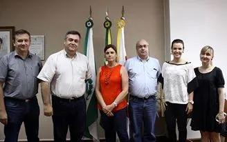 Paranacidade faz visita técnica ao prefeito Beto Preto e ao “Quarteirão das Artes” - Foto: Edson Denobi