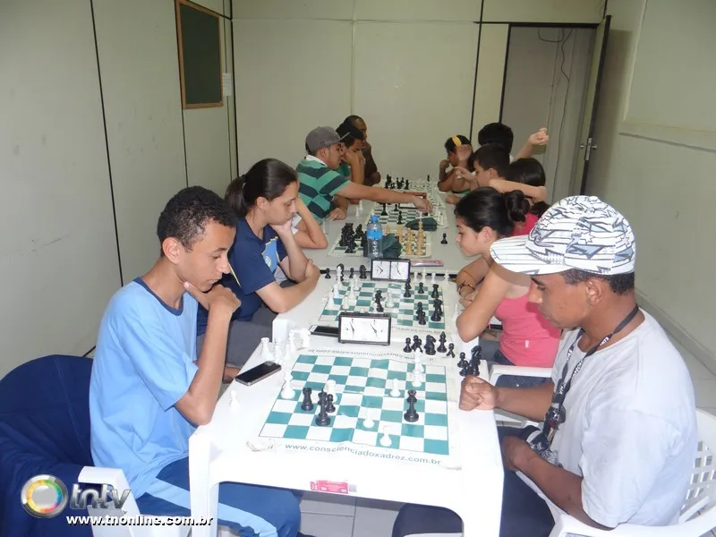 Clube do Xadrez tem pouco mais de um ano de atividades em Apucarana - Foto: José Luiz Mendes