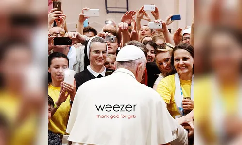 Weezer lança novo single, com papa cercado de tietes na capa