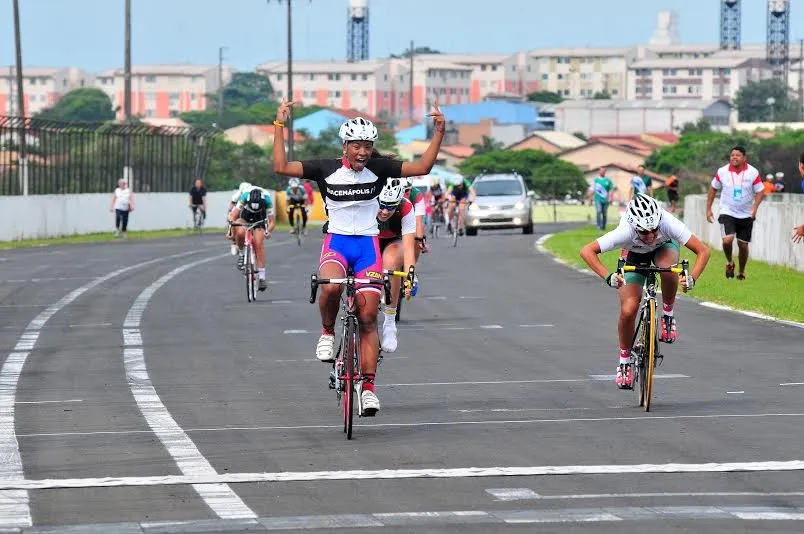 Paranaense e paulista faturam ouro no último dia de recentes competições no ciclismo - Foto - Divulgaçaão