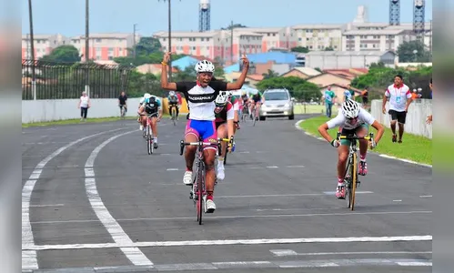 Paranaense e paulista faturam ouro no ciclismo dos Jogos Escolares
