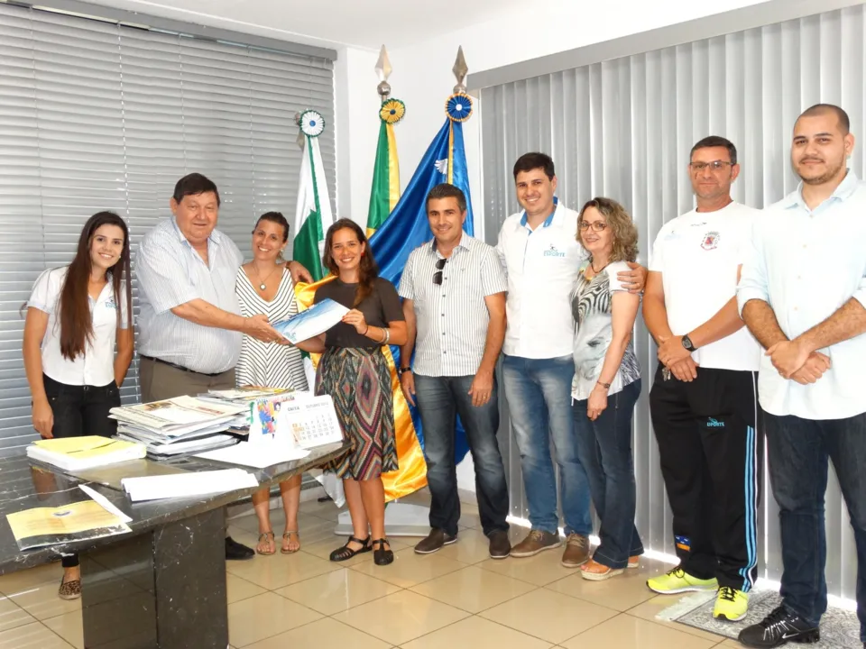 Arapongas realiza reunião técnica sobre a passagem da Tocha Olímpica