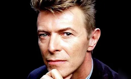 Bowie queria cinzas jogadas em Bali e metade da fortuna para a mulher