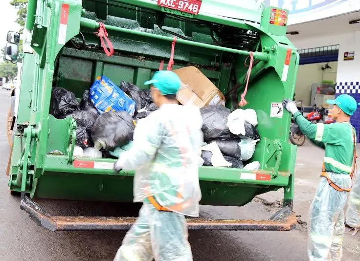 Apucarana tem uma nova empresa responsável pelo serviço de coleta e transporte de lixo doméstico (Fotos - Profeta)