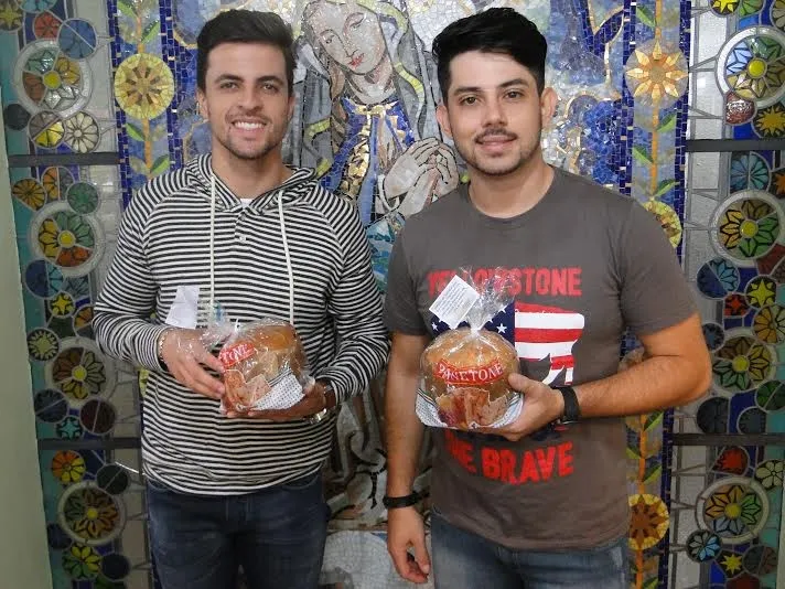 Vitor e Vanuti apoiam campanha do Hospital da Providência, em Apucarana - Foto - Divulgação
