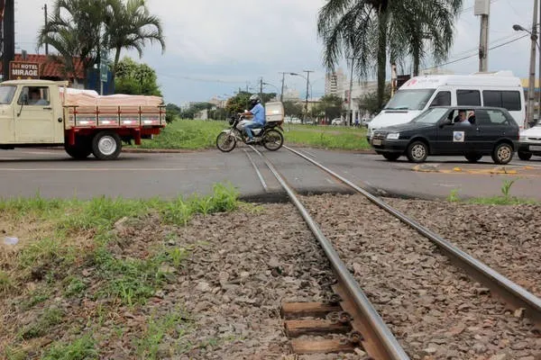 Em nota, a América Latina Logística (ALL) - concessionária que administra a linha férrea  lamentou o ocorrido  - Foto - TNONLINE