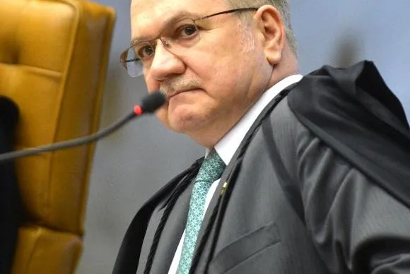 Fachin durante julgamento ontem no STF (Foto: Agência Brasil)