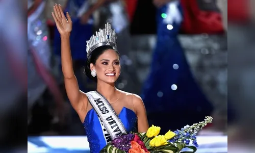 Após gafe, candidata das Filipinas é eleita Miss Universo 