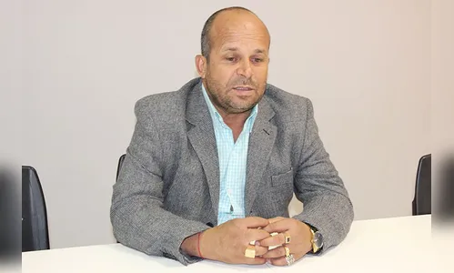 Vidente prevê queda de Dilma, problemas nas Olimpíadas em 2016 e Tite como técnico da Seleção