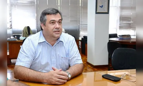 Beto Preto entrega pedido de desfiliação do PT em Apucarana