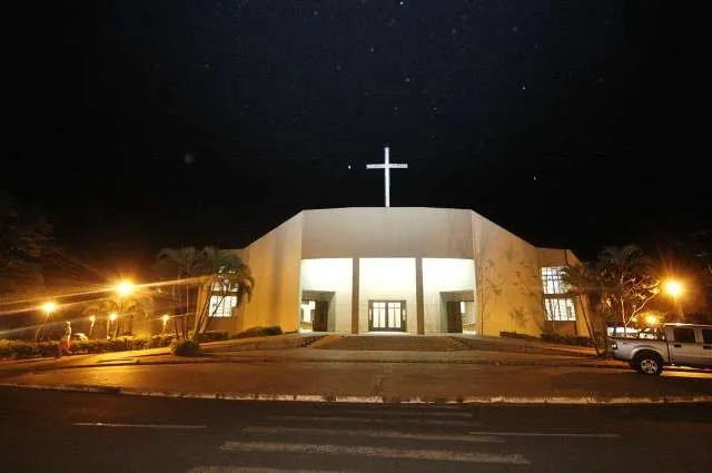 Igreja da Paróquia São Judas Tadeu, em Maringá: alvo de ladrões - Foto: www2.maringa.pr.gov.br