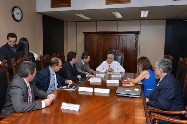Secretários de Arapongas foram recebidos pelo ministro Antônio Carlos Rodrigues | Foto: Divulgação 