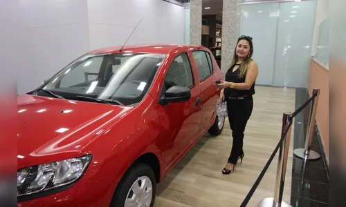 Shopping CentroNorte faz entrega de carro zero km em Apucarana