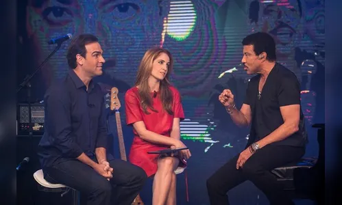 Lionel Richie faz show exclusivo no palco do ‘Fantástico’