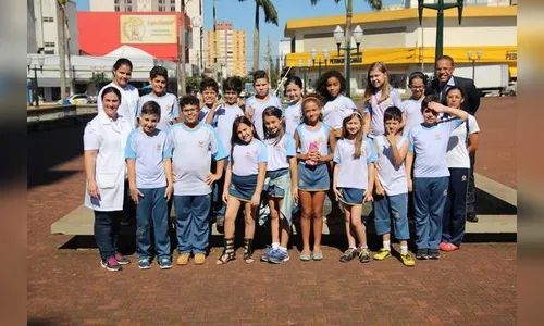 Estudantes fazem homenagem ao Dia Internacional da Mulher