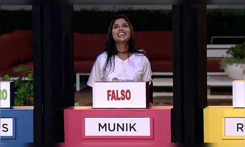 Munik acerta questões e é a nova líder