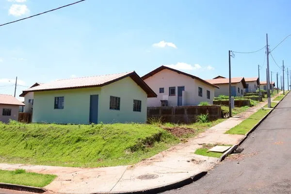 Atraso na entrega de 247 casas vinculadas ao programa Minha Casa, Minha Vida em Jandaia do Sul tem revoltado os futuros moradores - Foto: Tribuna do Norte