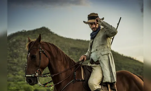 Nudez, Tarcísio e Fabiula Nascimento roubam a cena na estreia