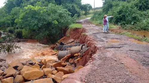 Para recuperar todos os estragos provocados pela chuva em Londrina, a administração municipal prevê gastos de R$ 93 milhões - Foto: Divulgação/Agência UEL