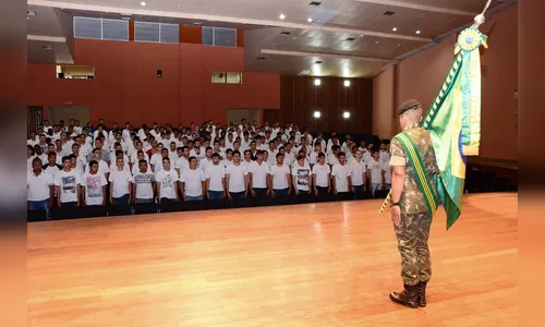 ​Certificado de reservista do Exército é recebido por 230 jovens em Apucarana