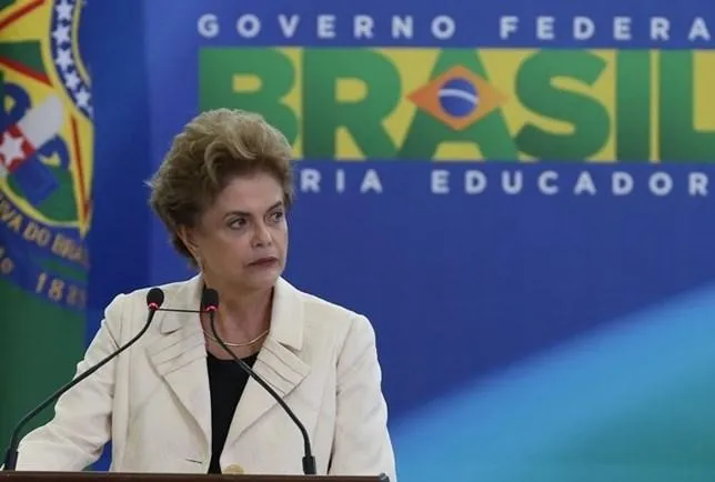Presidente Dilma rechaçou mais uma vez a hipótese de renunciar ao cargo e disse que "resistirá até o último dia" - (Foto:Lula Marques/ Agência PT)