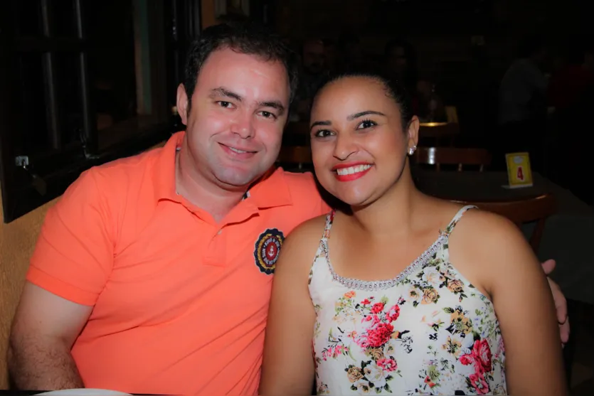  Ricardo Vieira e Elaine Santos 